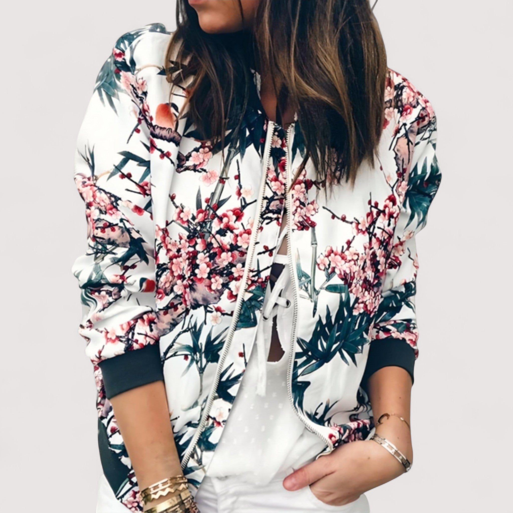 Lidia™ | Stilizirana bomber jakna s cvjetnim uzorkom